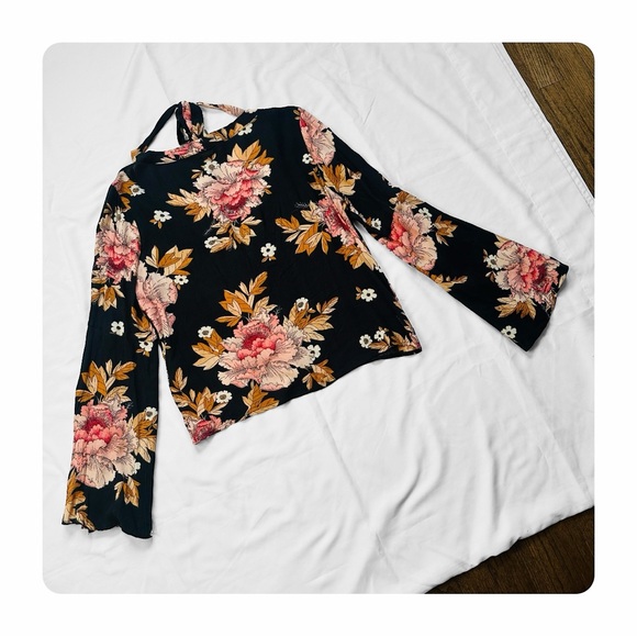 β
Billabong Lust Linger Long Sleeve Blouse - Floral β
- Picture 8 of 13